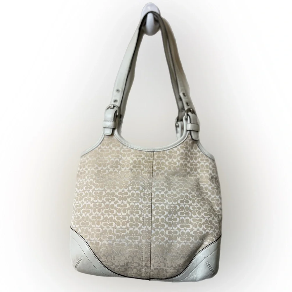 Coach Vintage Soho Sm Signature Logo & Leather 7025